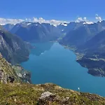 Flohytta * Stryn