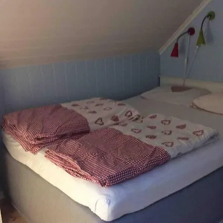 Flohytta Holiday home *