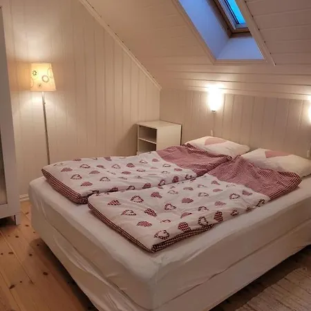 Flohytta Holiday home Stryn